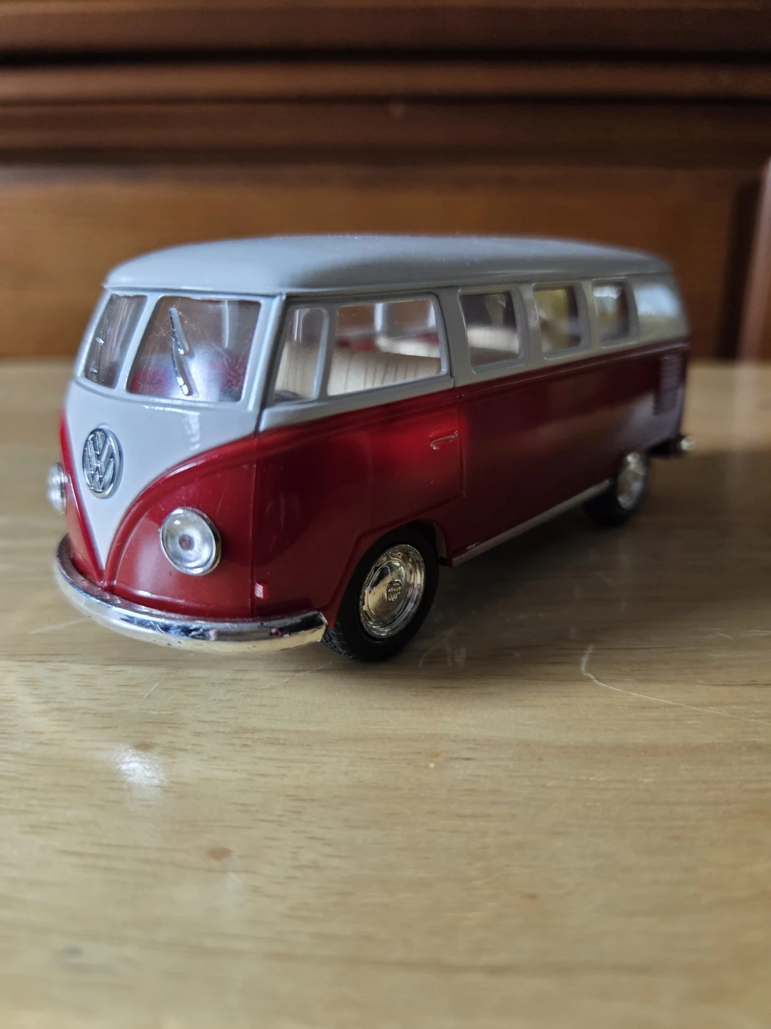 1962 Volkswagen Microbus Scale 1/32 Diecast Model Toy - photo 2