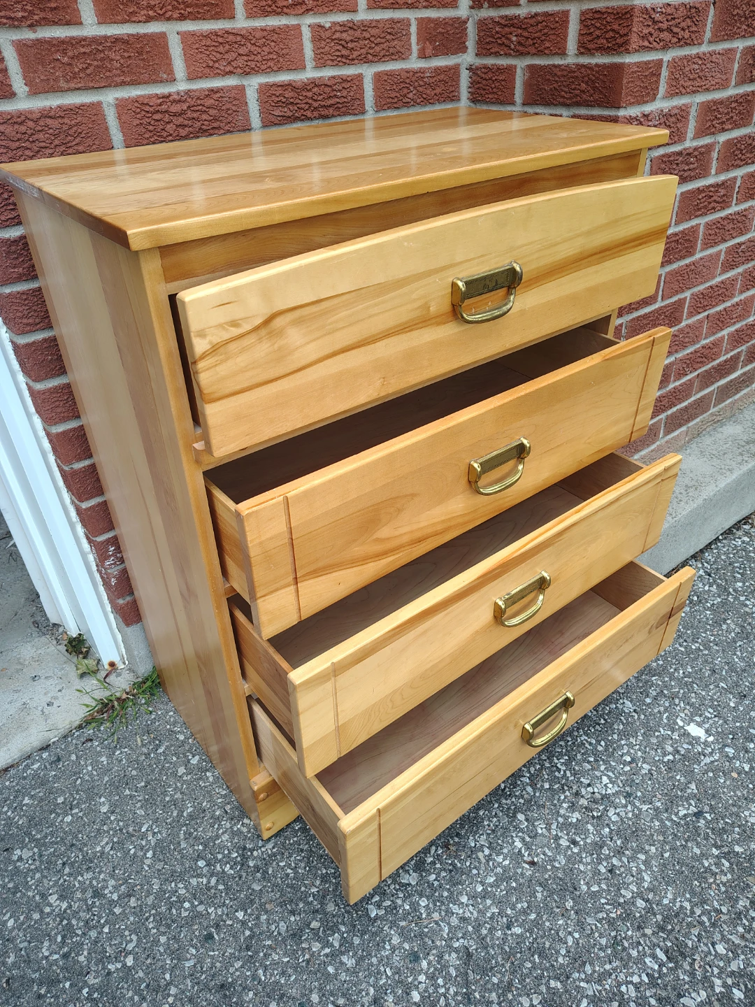Light Wood 4-Drawer Dresser - photo 3