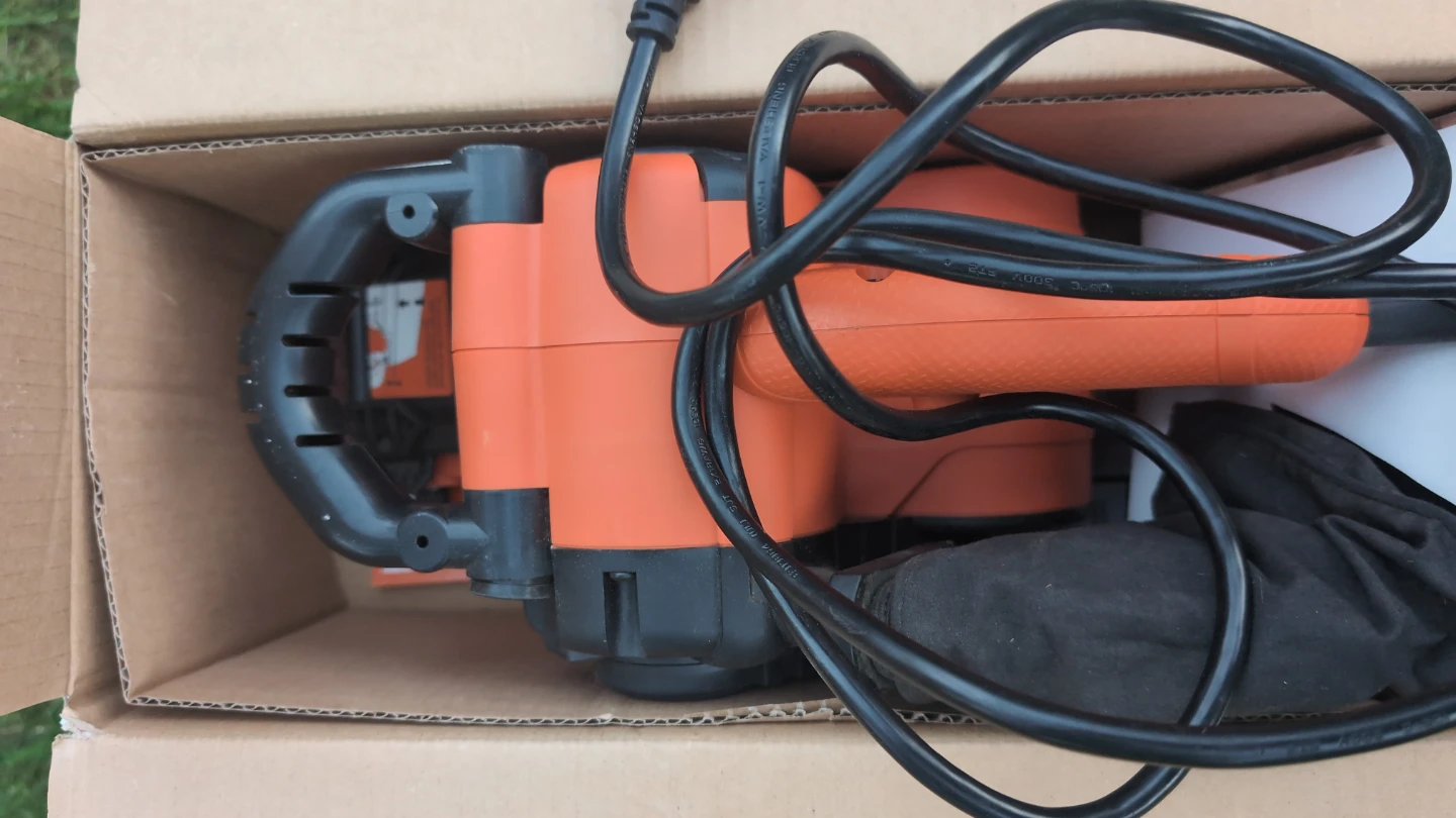 BLACK+DECKER 7 AMP Belt Sander - photo 2