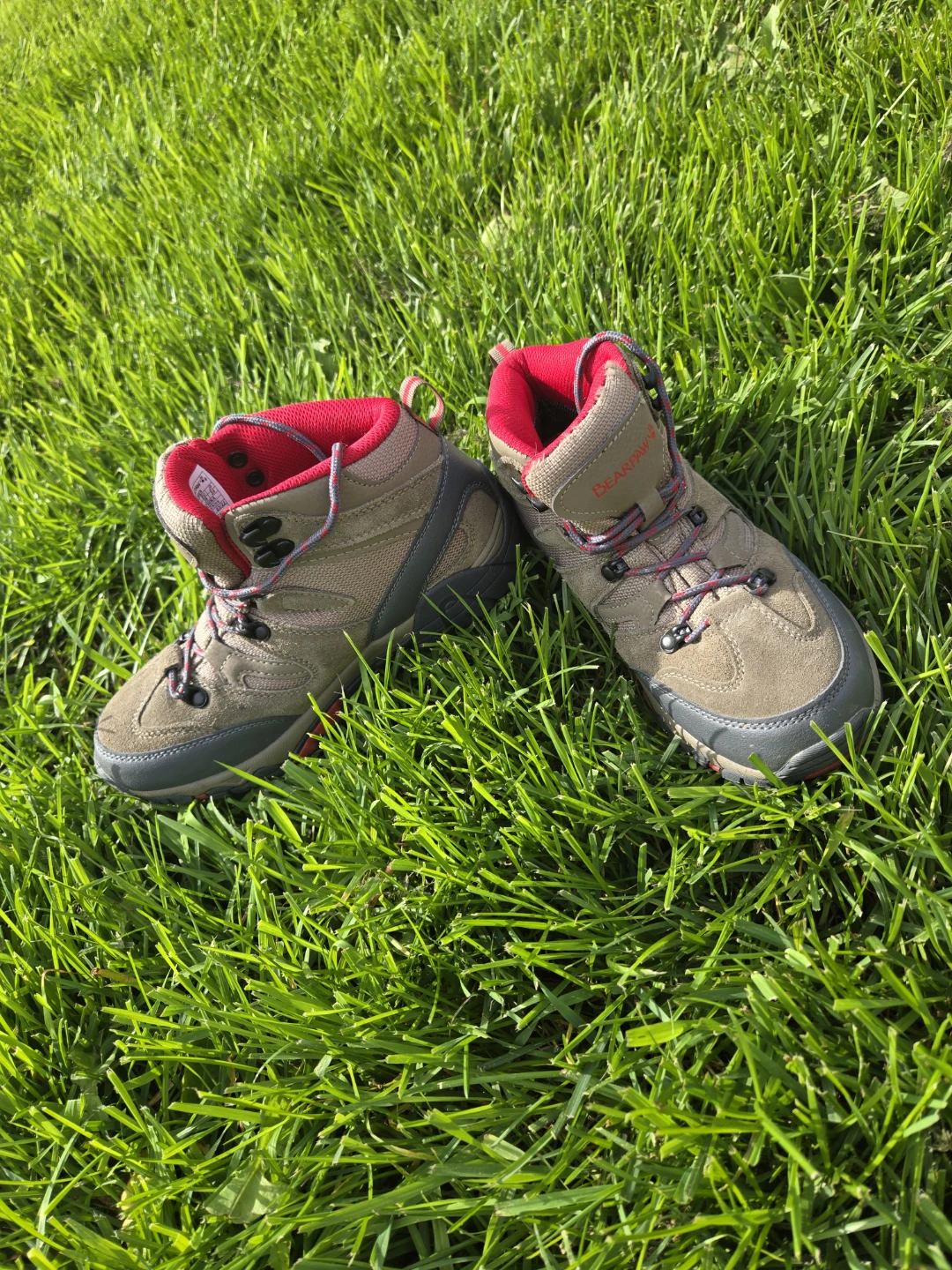 Size 7 Hiking Boots - photo 2