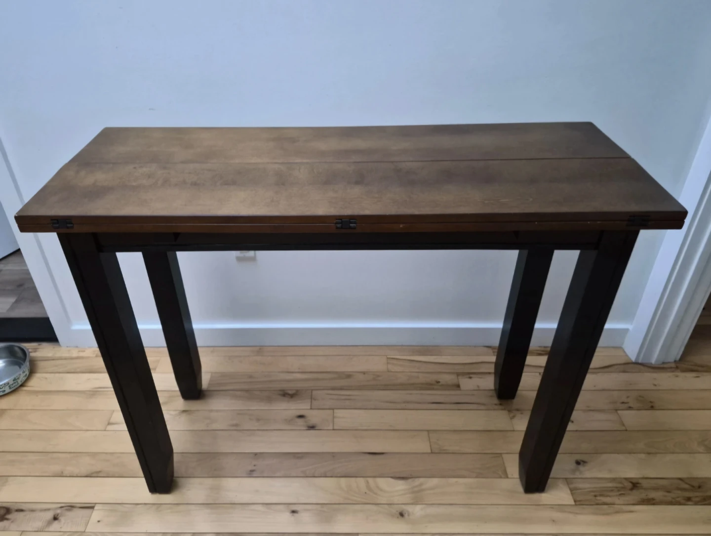 Walnut Kitchen Table with Expandable Leaflets - photo 2