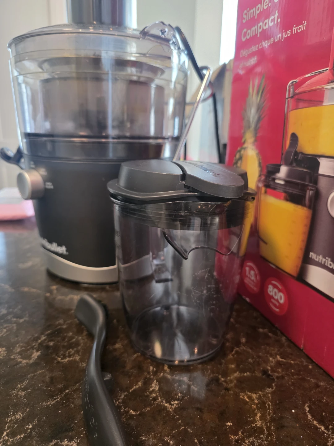 NutriBullet Juicer – 800W, Two Speeds, With Box - photo 2