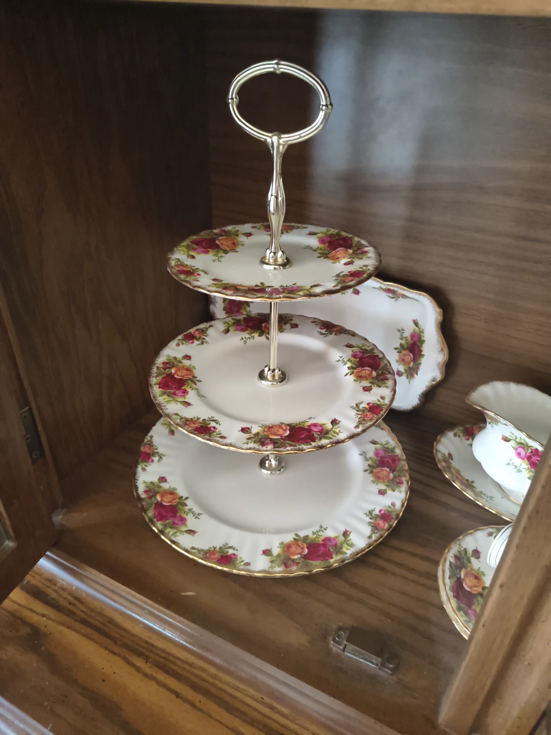 Royal Albert Old Country Roses 3-Tier Cake Stand - photo 2