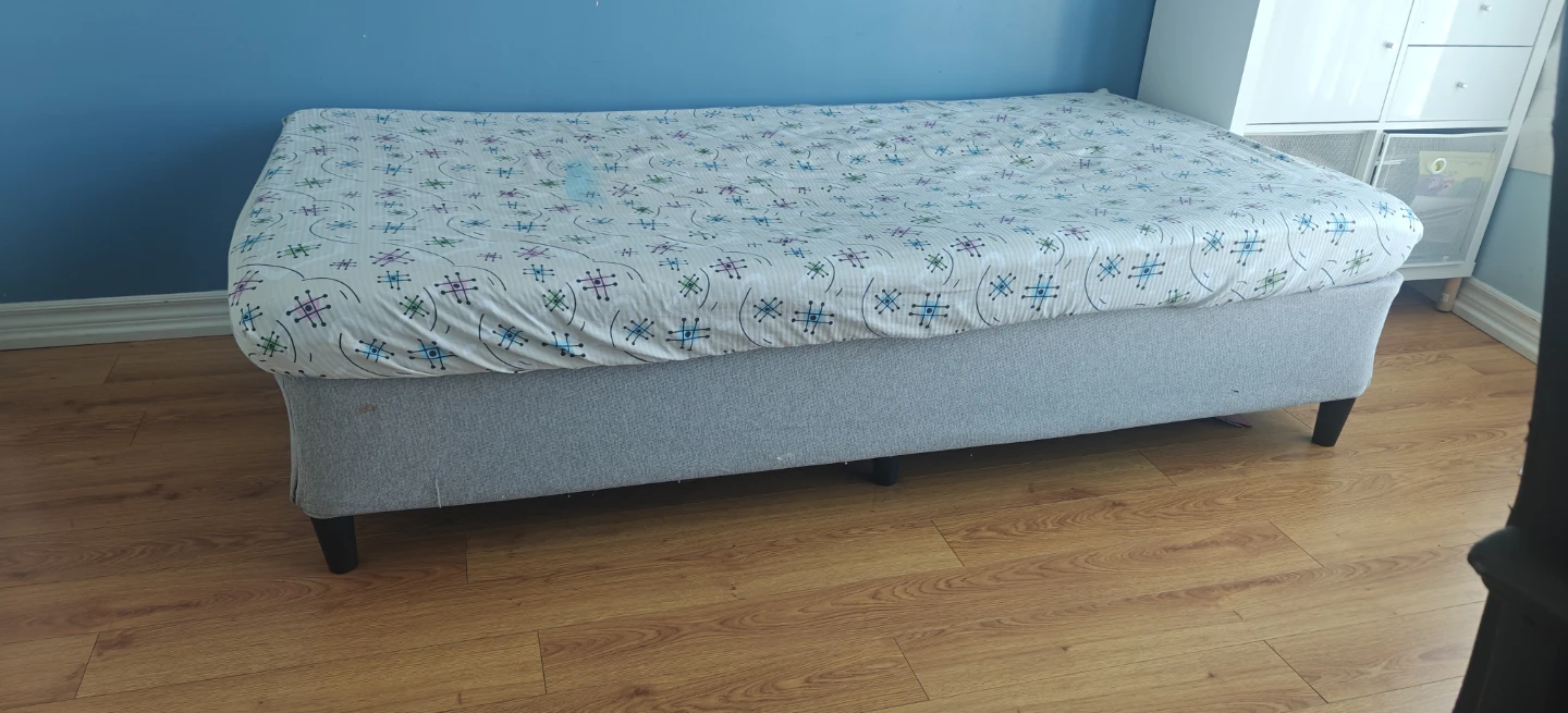 Grey Upholstered Daybed Frame size Twin