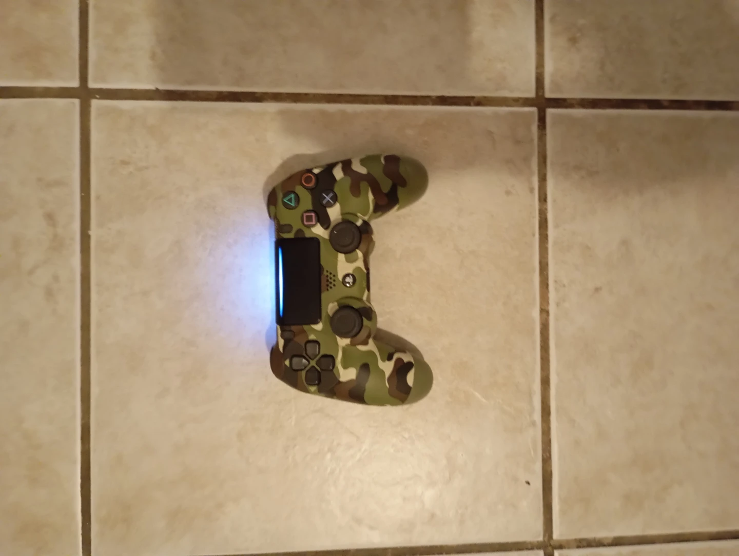 PlayStation 4 Console with Controller and 6 Games - photo 3