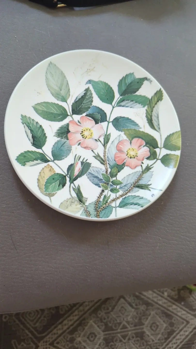 Arabia Finnros Karjalanruusu Decorative Plate