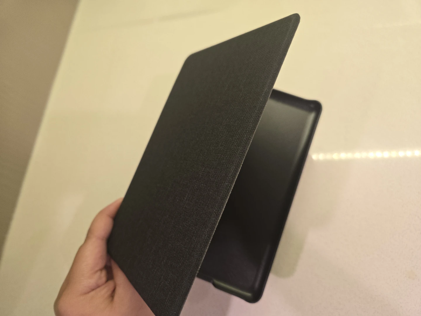 Kindle 10th gen black case - photo 5