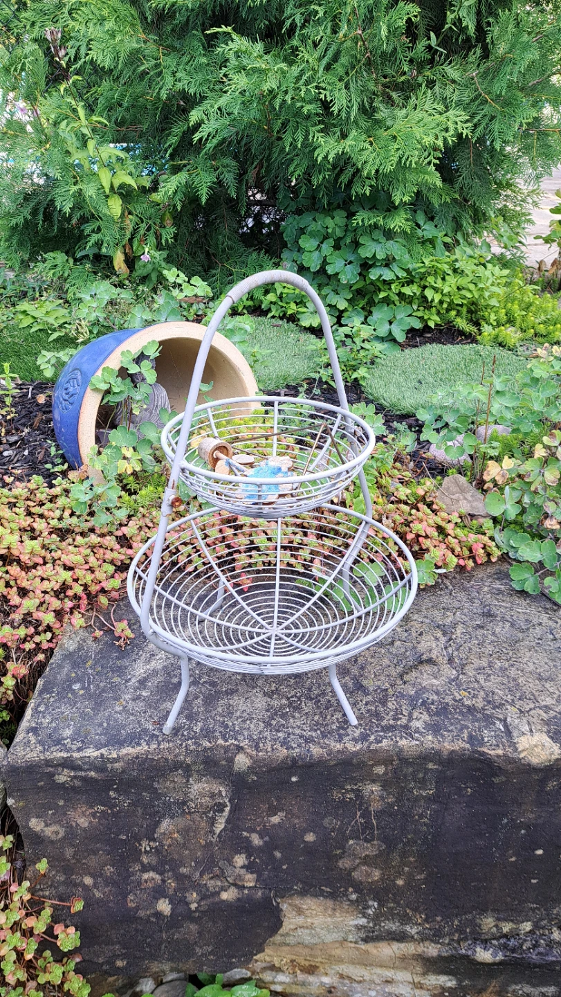 Grey 2-Tier Wire Fruit Basket Stand