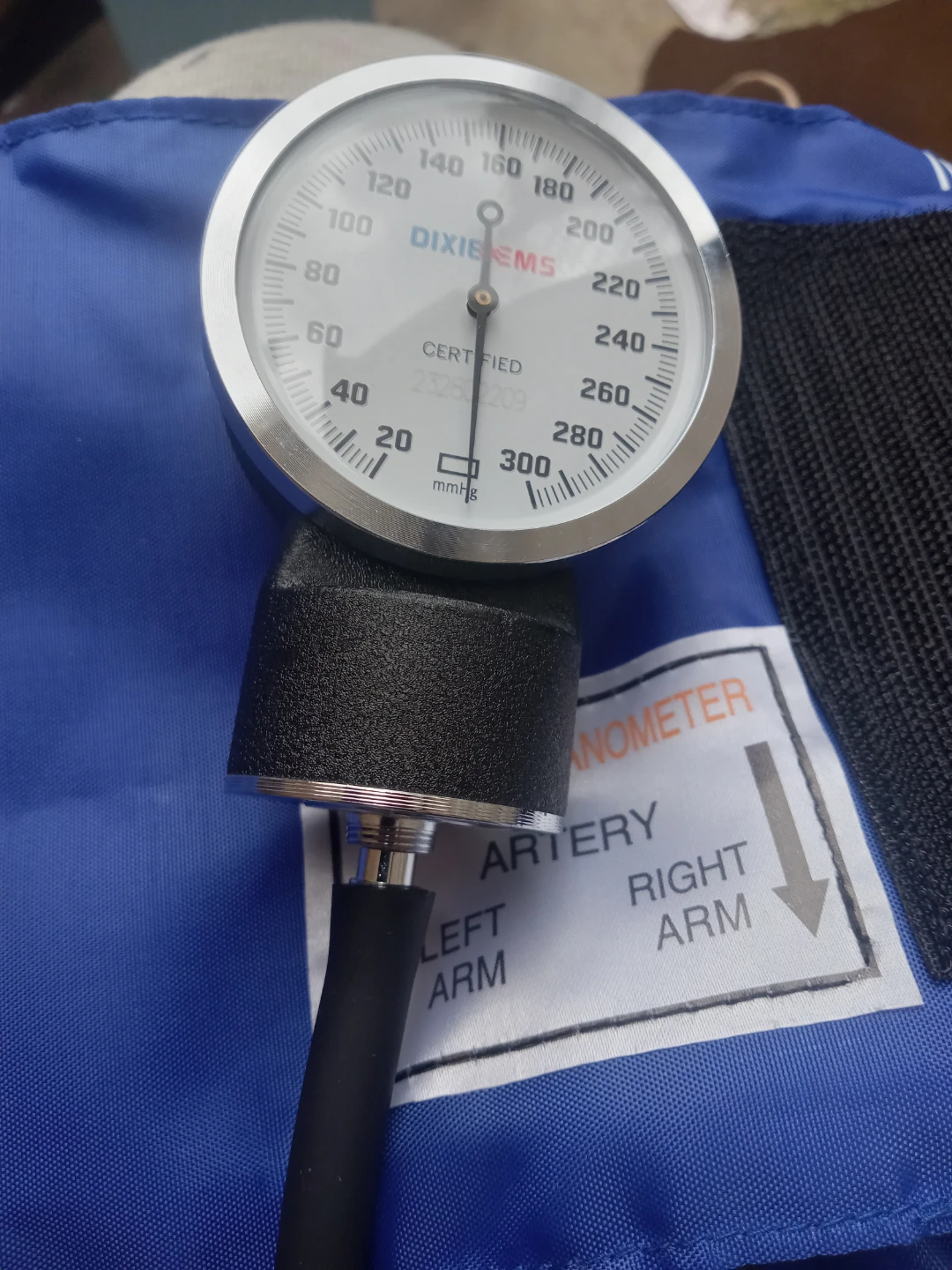 Dixie EMS Aneroid Sphygmomanometer Blood Pressure Monitor - photo 2