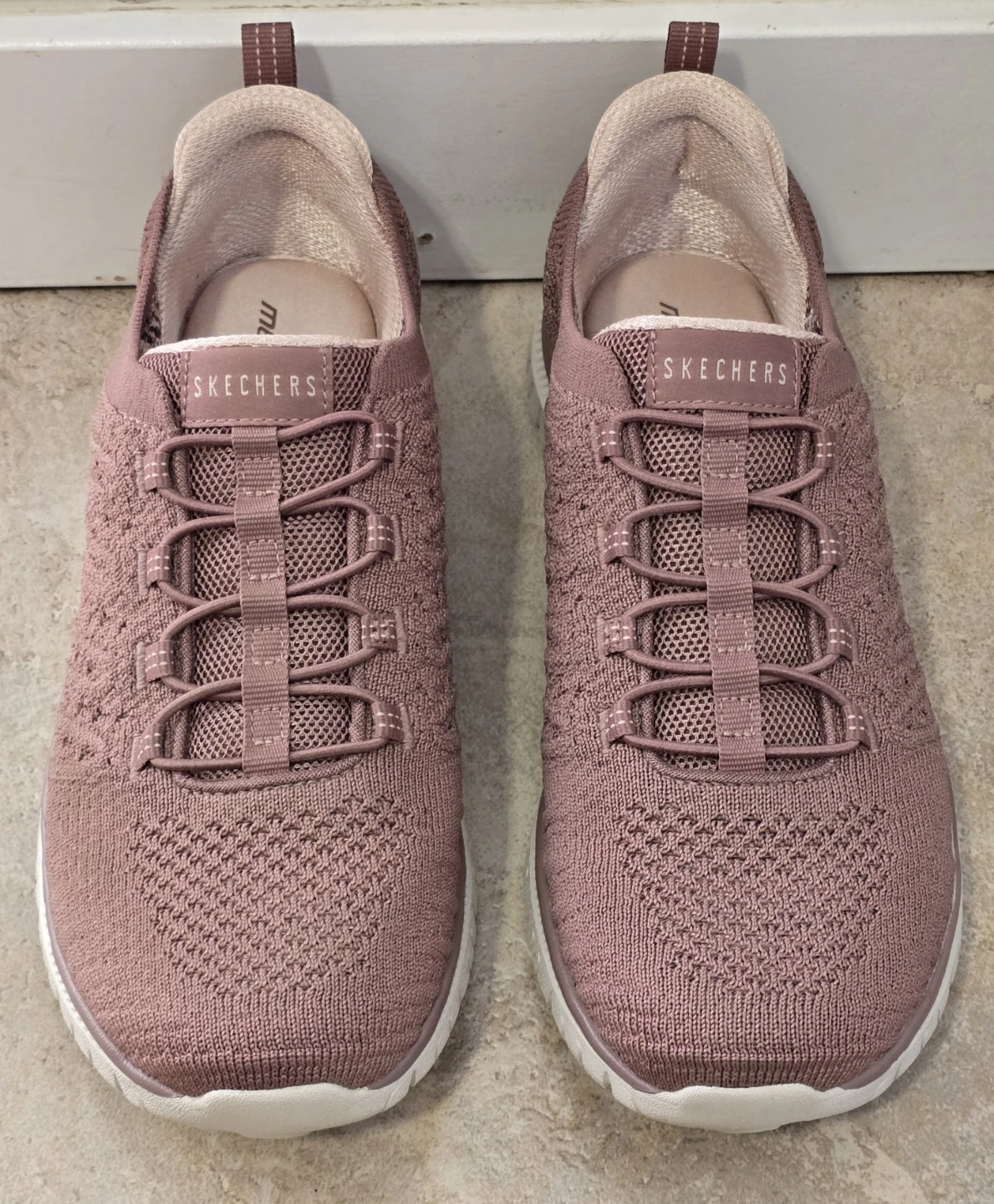 Women's Skechers - photo 4