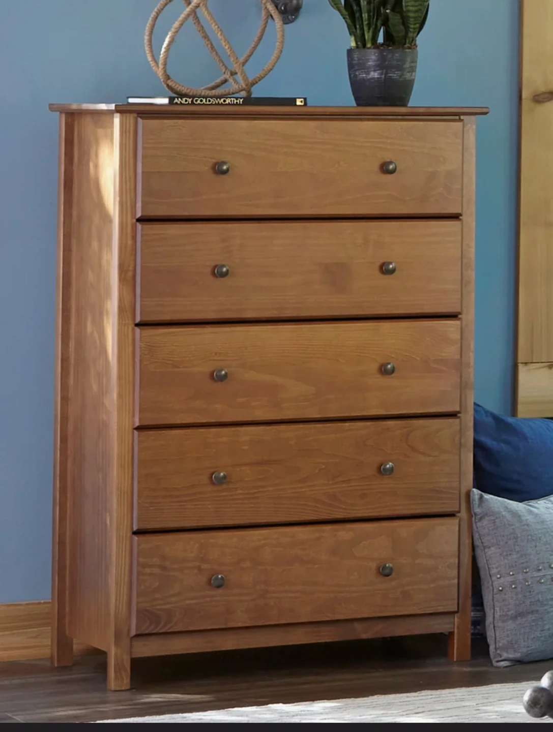 In Need of a Free Dresser