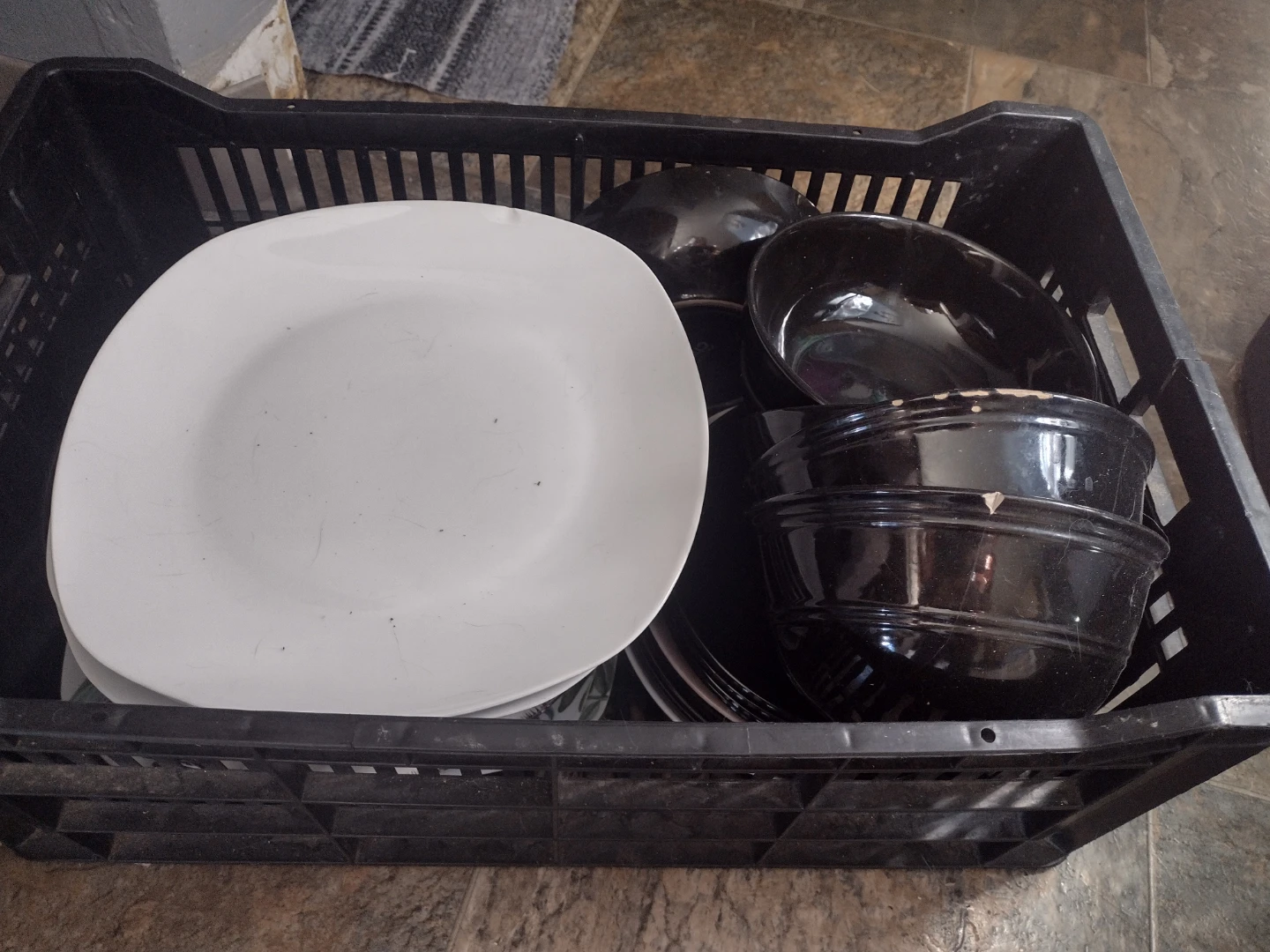 White Plates and Black Bowls