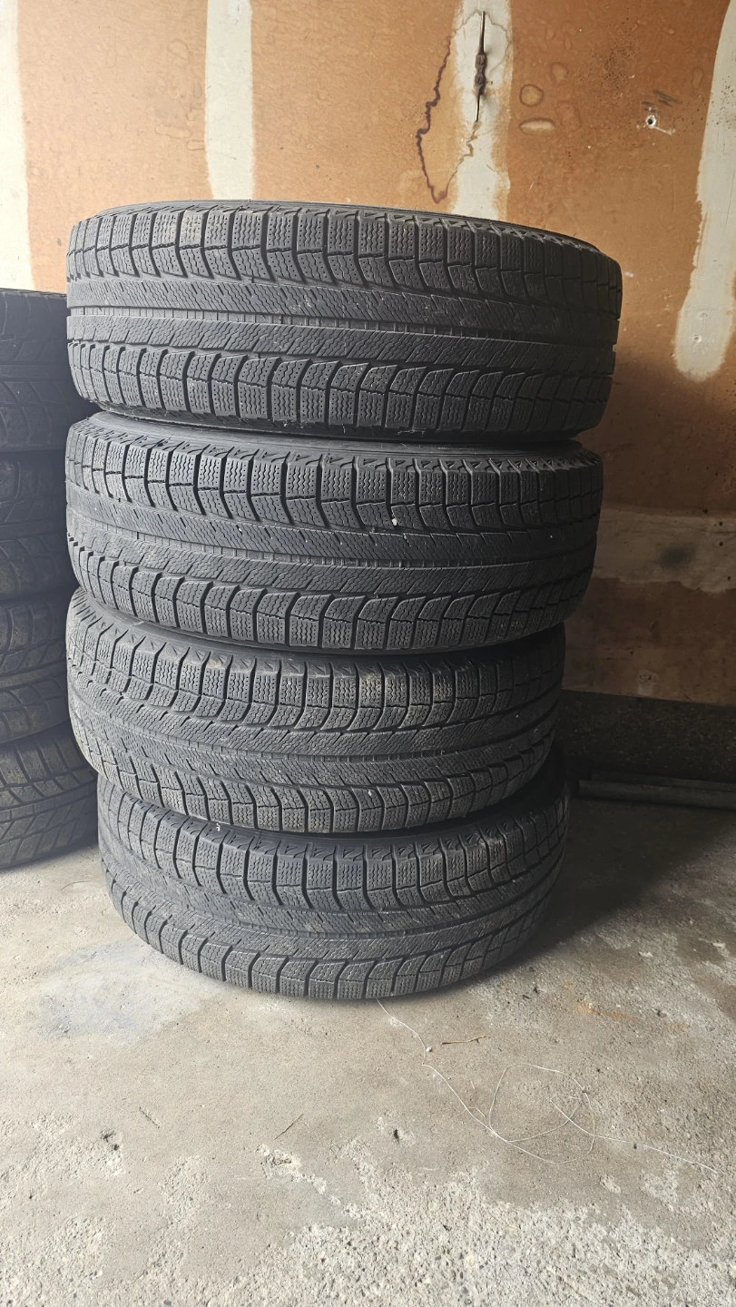Four Michelin Winter Tires on Rims 235/65/R17 - photo 2