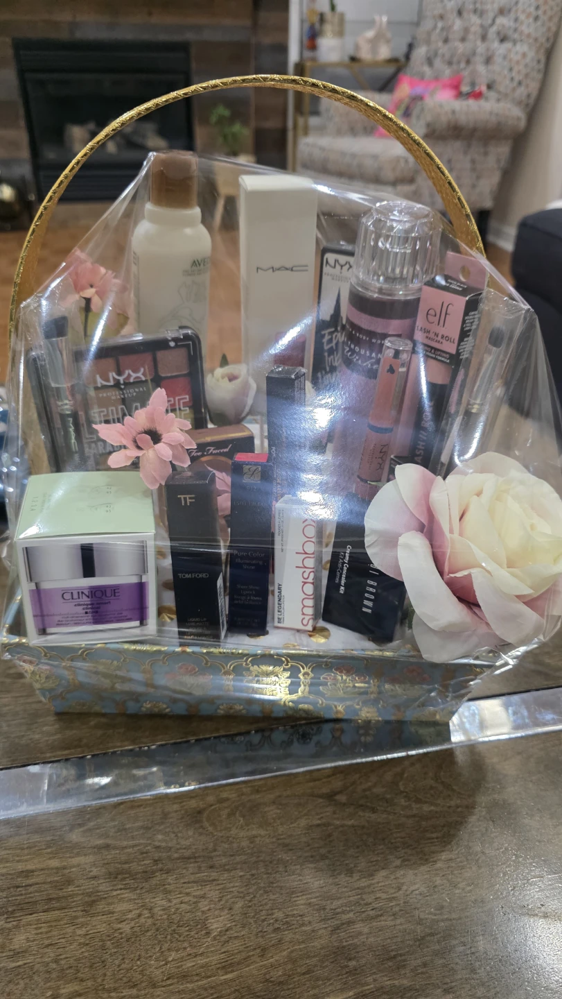 Assorted Makeup Gift Basket - photo 4