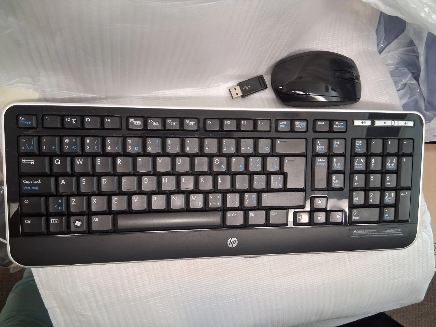 HP Wireless Keyboard and Mouse Combo with USB Dongle