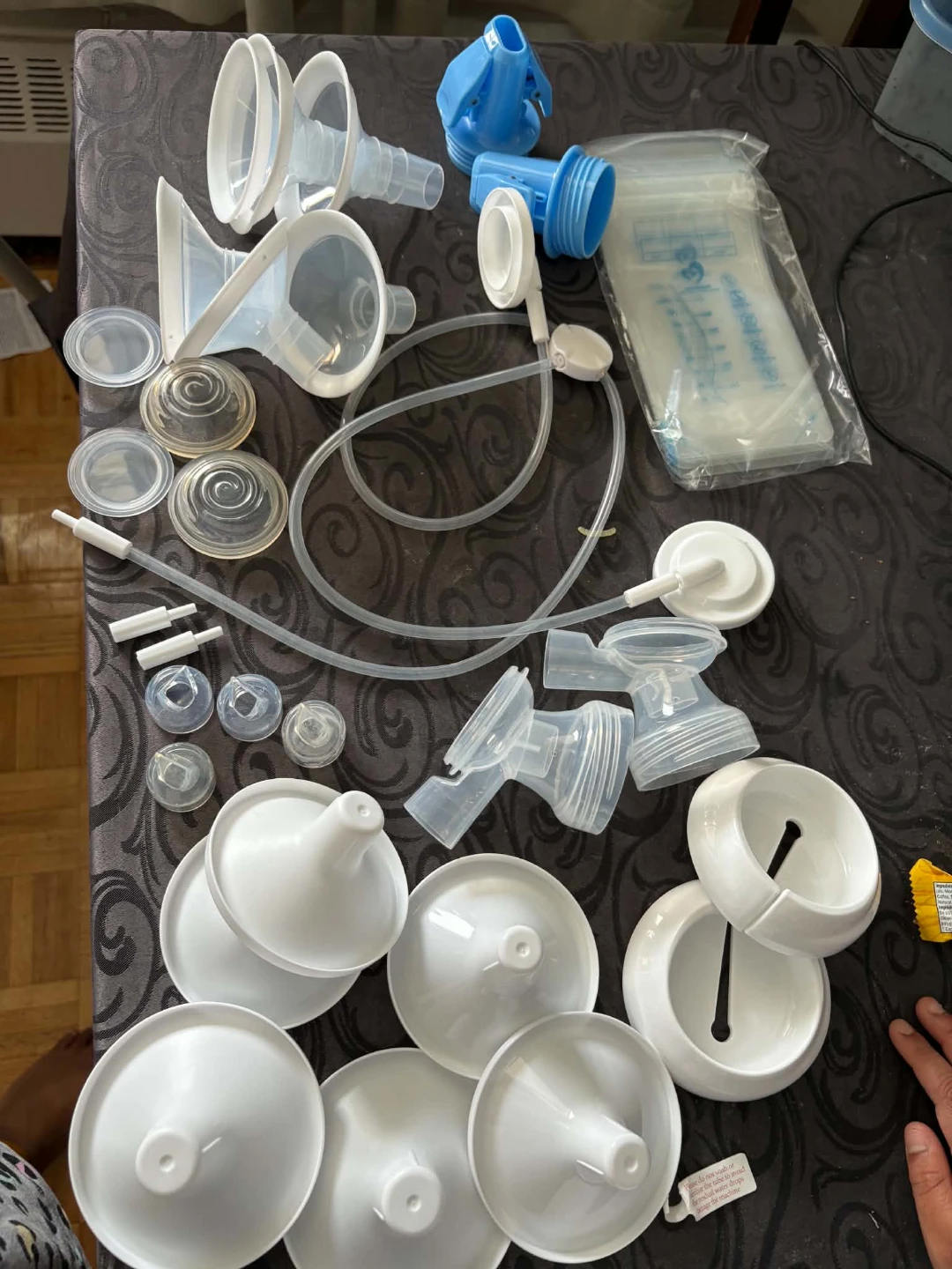 Bellababy Rechargeable Electric Breast Pump Duo - photo 4