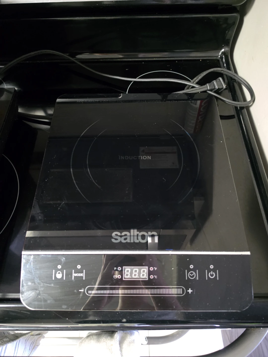 Salton Induction Cooktop - photo 3