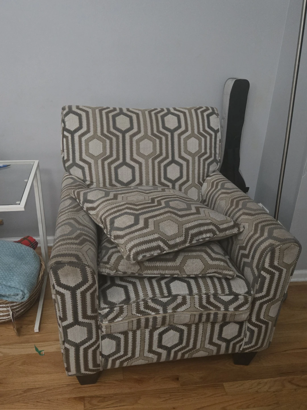 Accent Armchair with Geometric Pattern - photo 2
