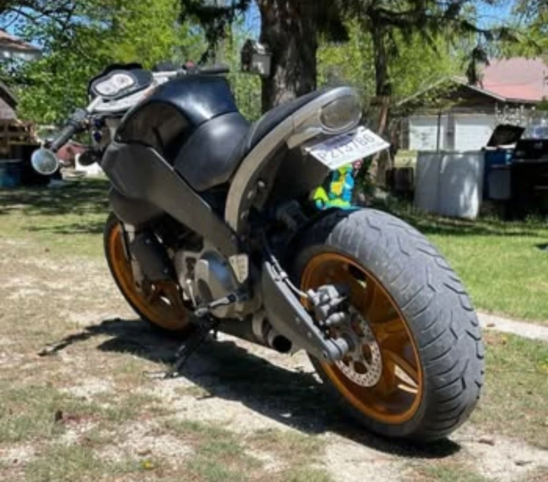 2004 Buell/Harley Davidson V-Twin Motorcycle - photo 4