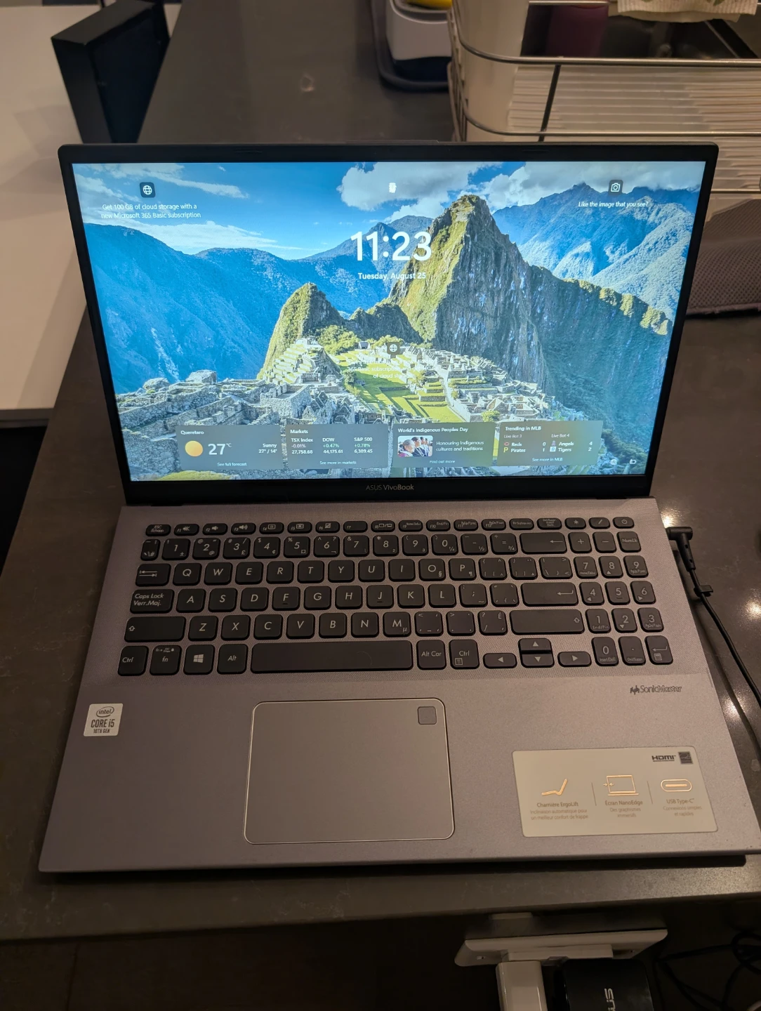 ASUS VivoBook 15 Laptop