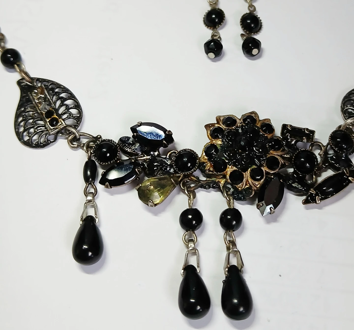Black beaded necklace and earring set - photo 3
