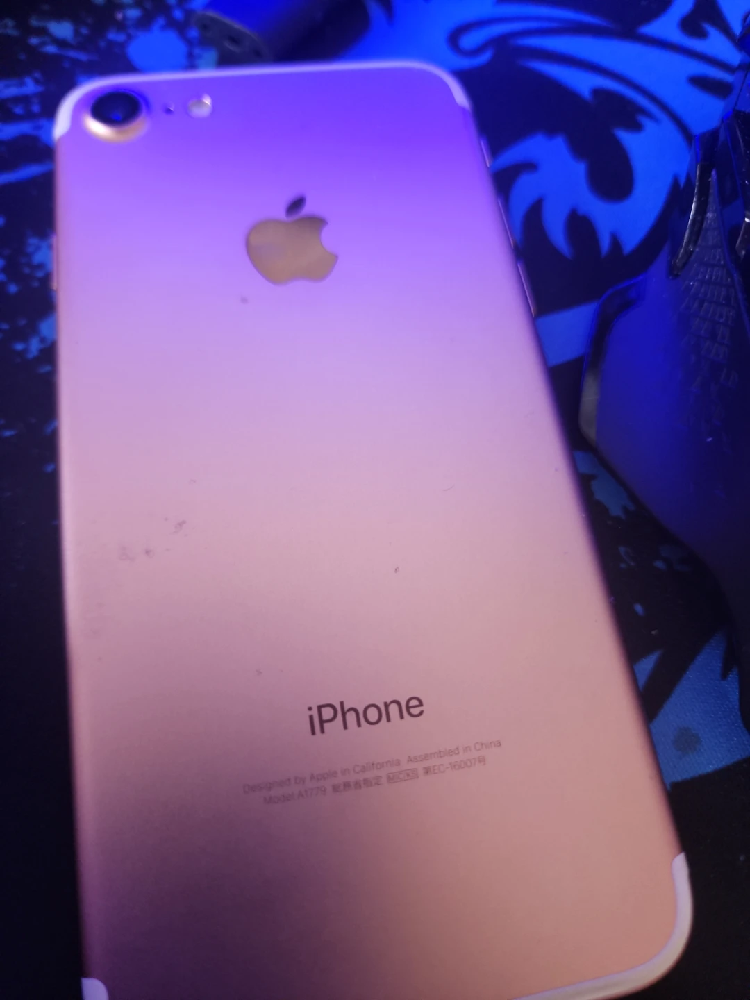Apple iPhone 7 Rose Gold - photo 2
