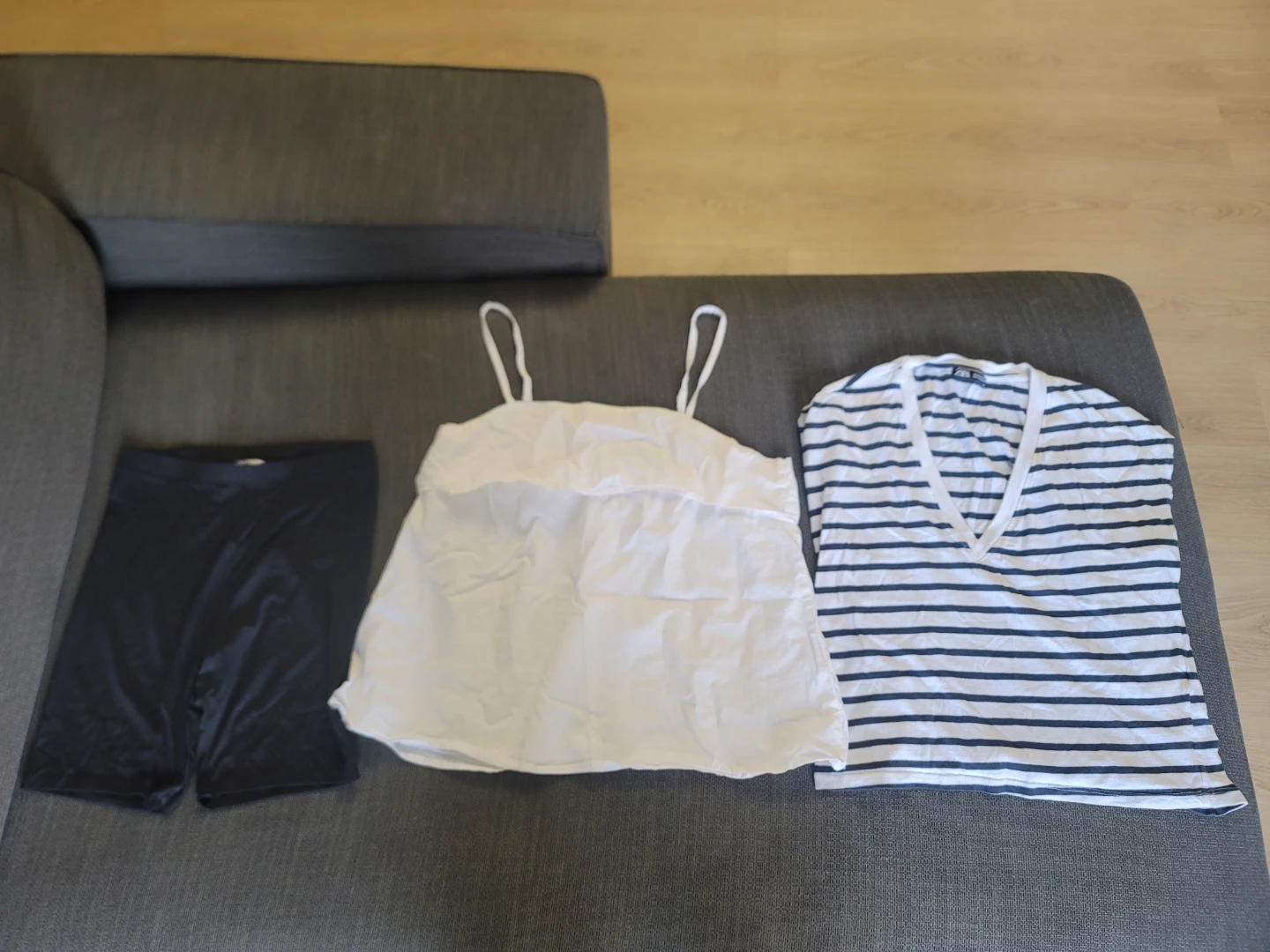 Bundle of Women's Clothing SIZE:SMALL - photo 2