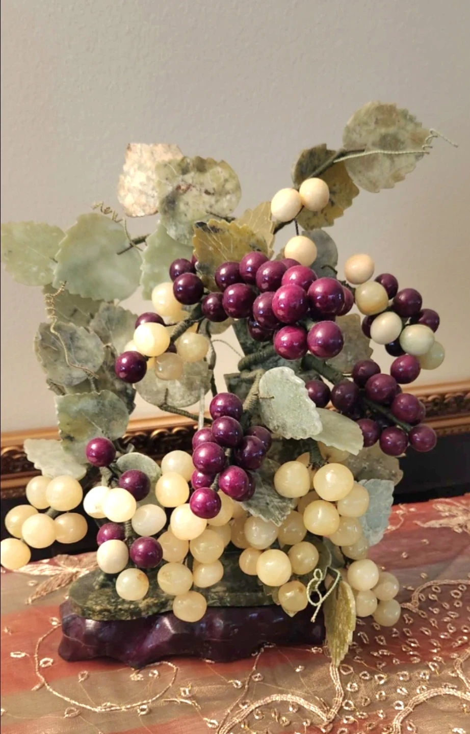 Jade Grape Cluster Sculpture - photo 3
