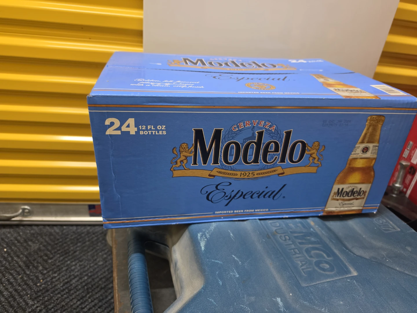 Modelo Especial Beer 24 Pack - 12 FL OZ Bottles