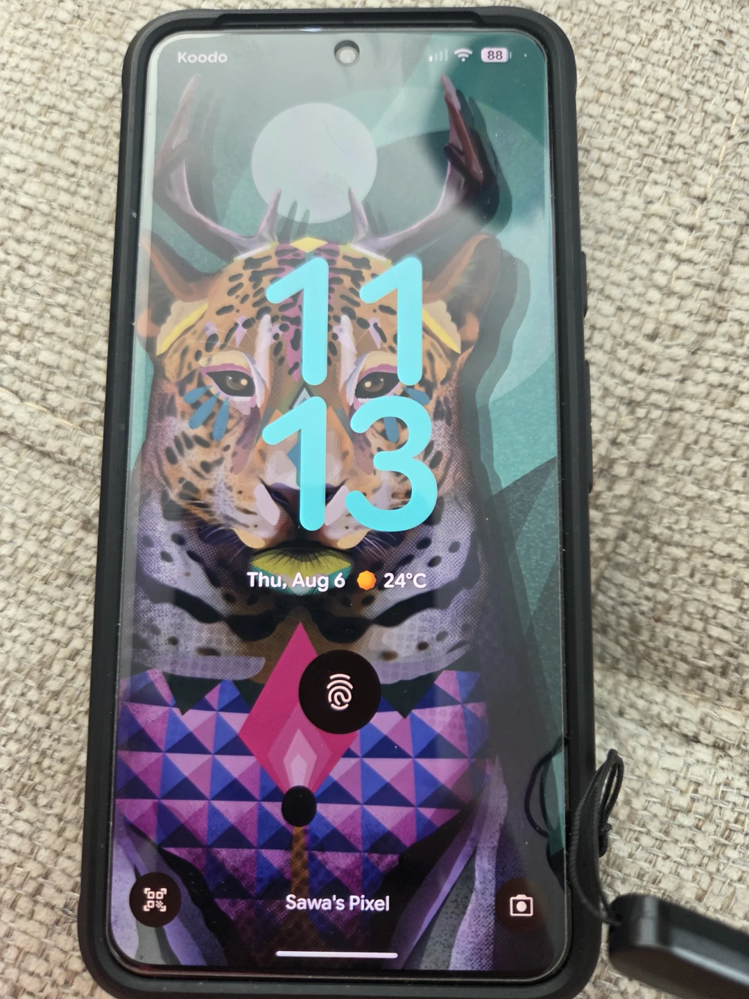 Google Pixel 8 and Spiegen Case