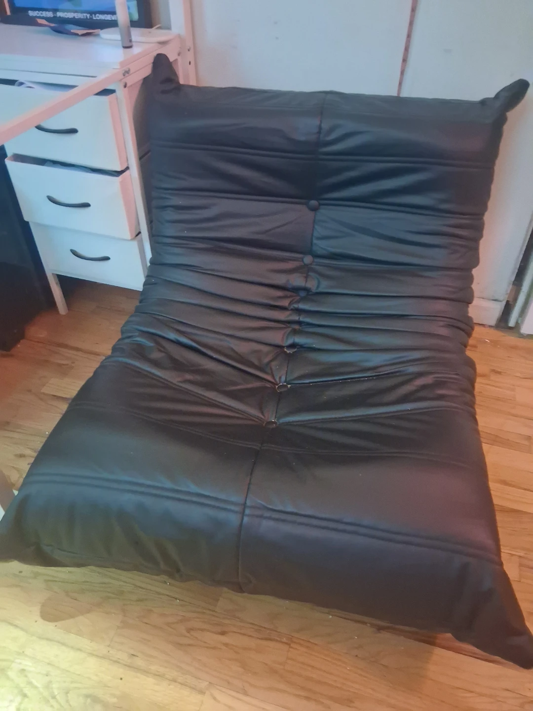 Black Faux Leather Floor Chair - photo 2