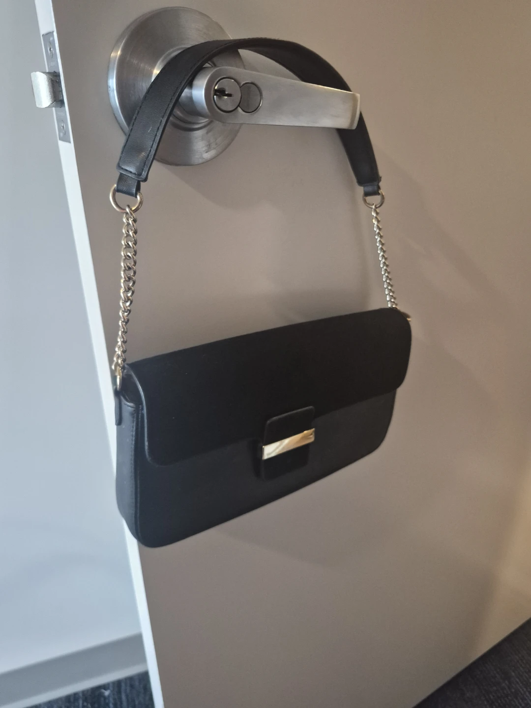 H&M Black Clutch - photo 3