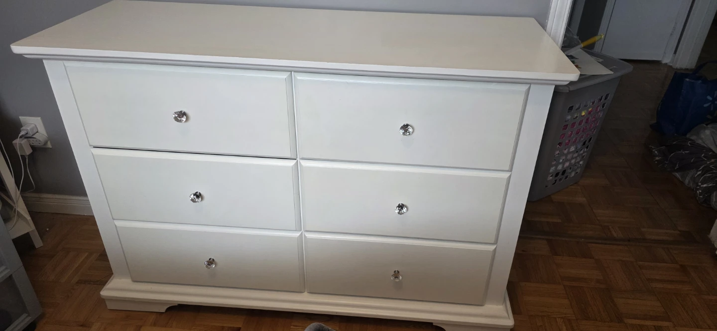 White 6-Drawer Dresser - photo 2