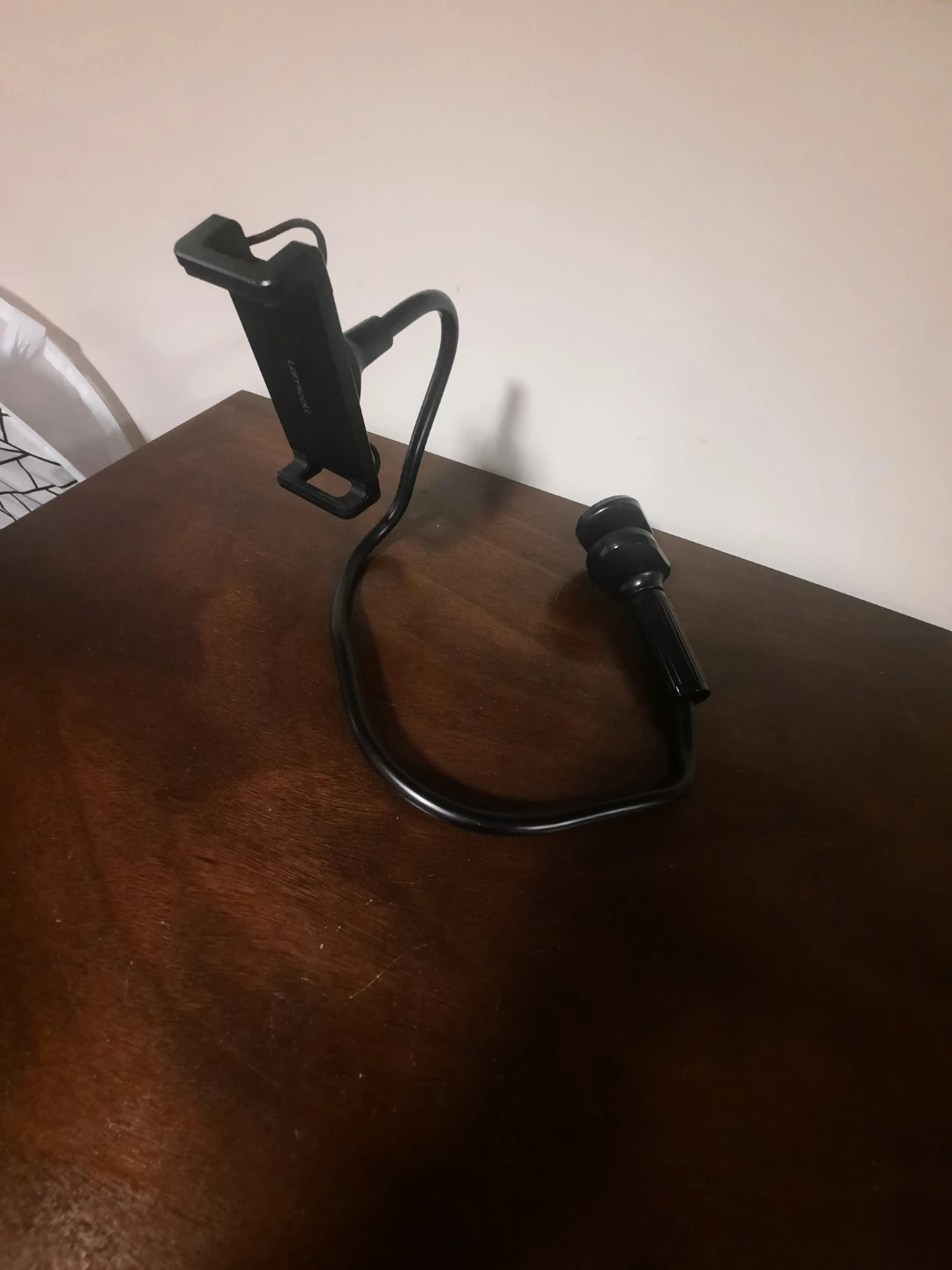 Lazy Neck Phone Holder Stand - photo 2