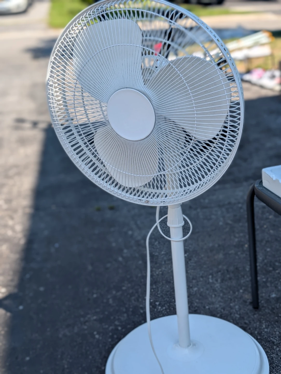 White Standing Fan - photo 2