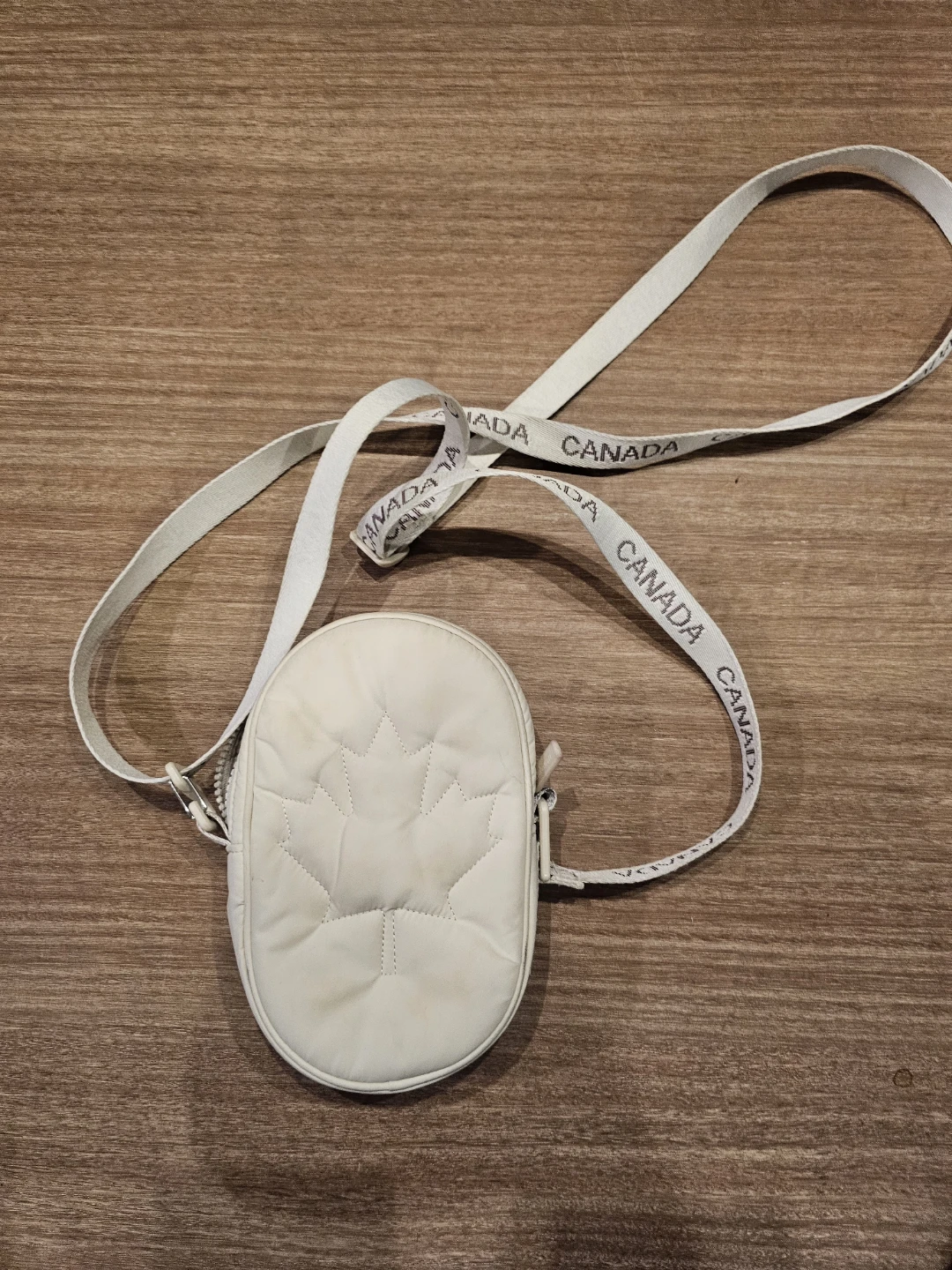 Lululemon Maple Leaf Crossbody Bag - photo 2