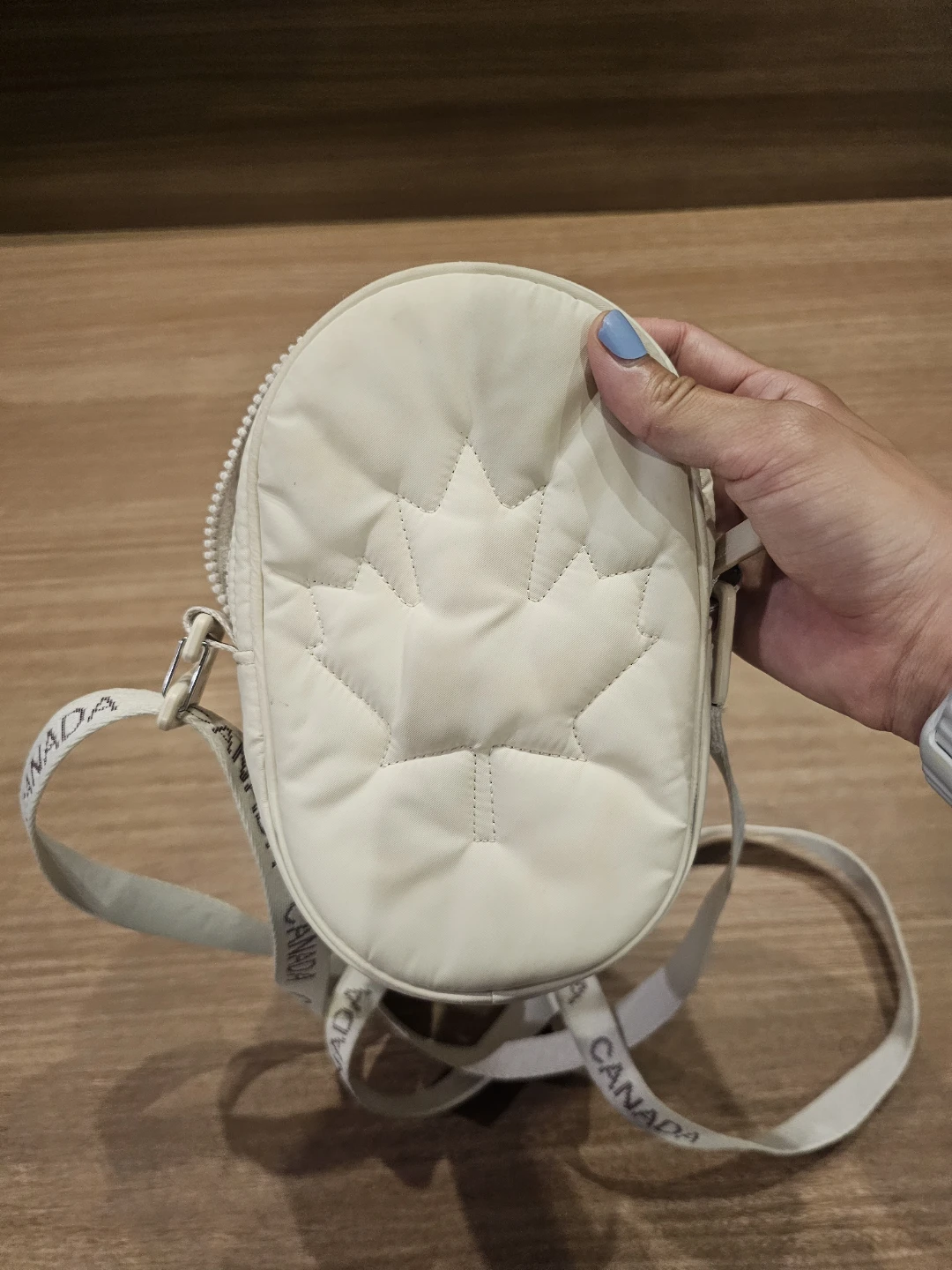 Lululemon Maple Leaf Crossbody Bag - photo 5
