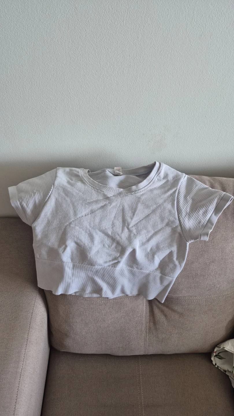 women’s sport gym t-shirt