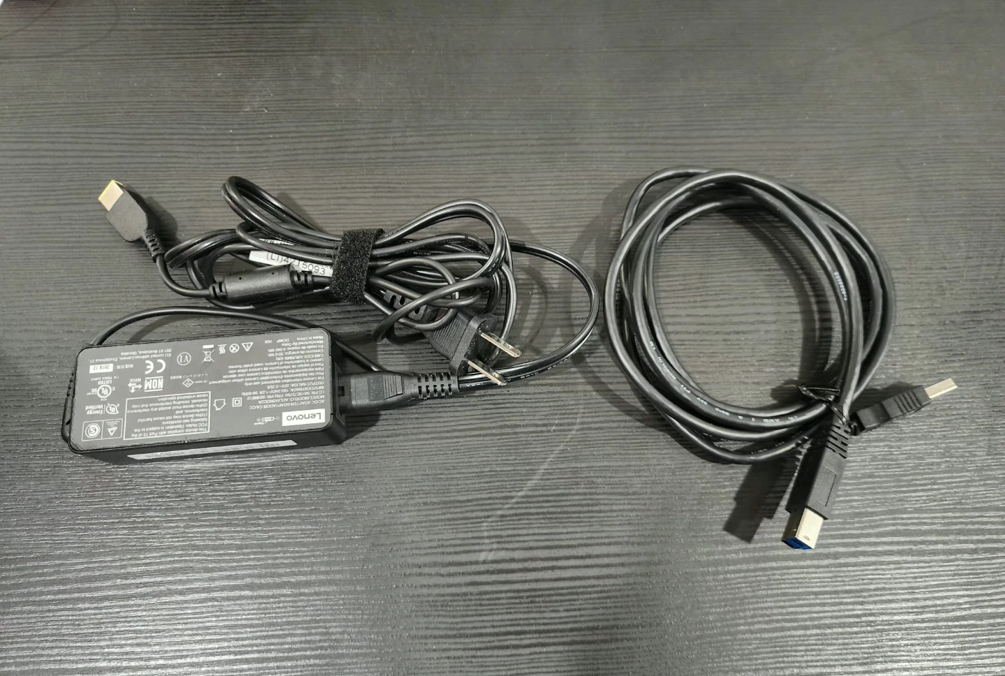 Lenovo ThinkPad Pro Docking Station - photo 3