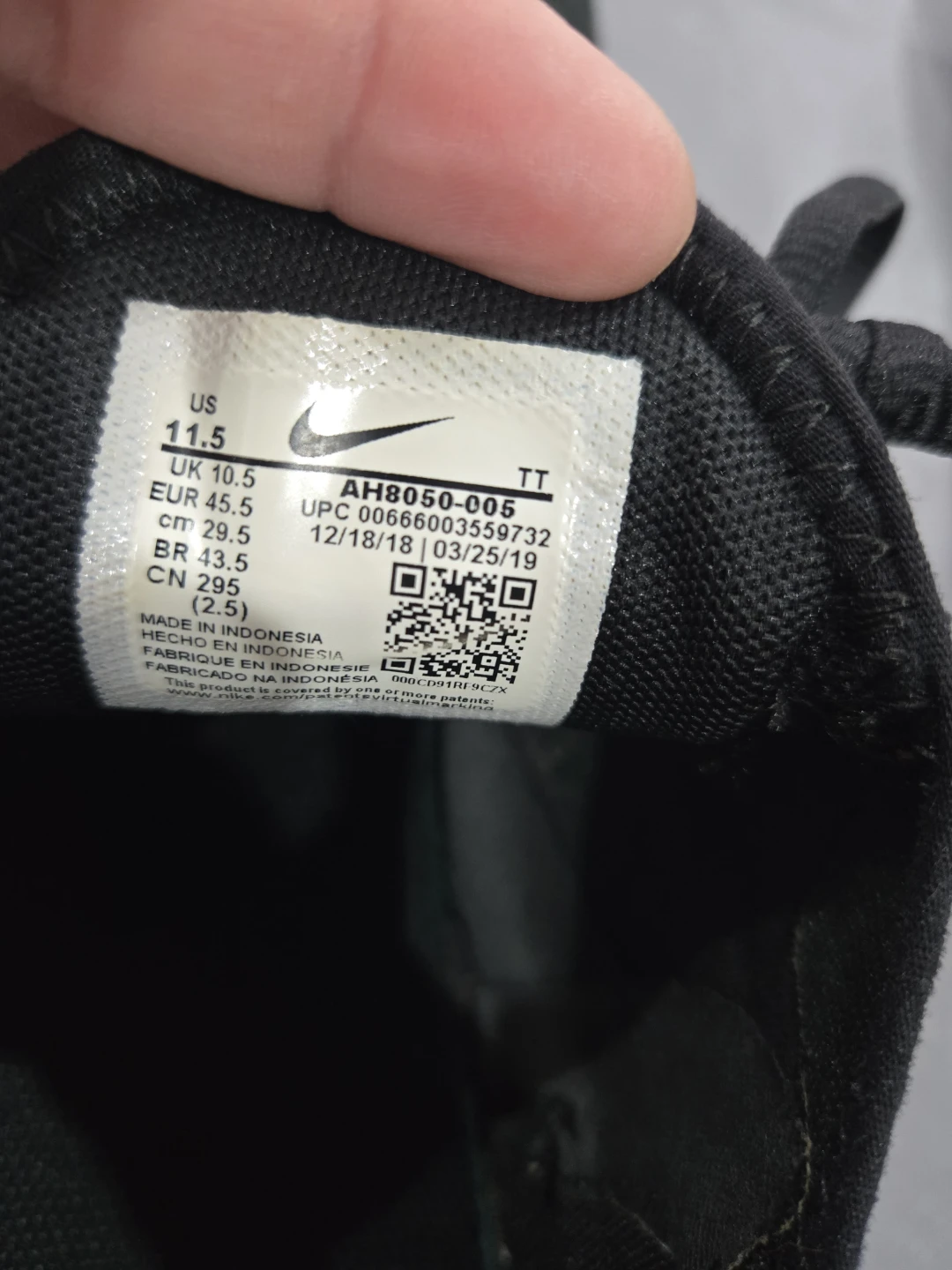 Nike Air Max 270 Men's Running Shoes - photo 5