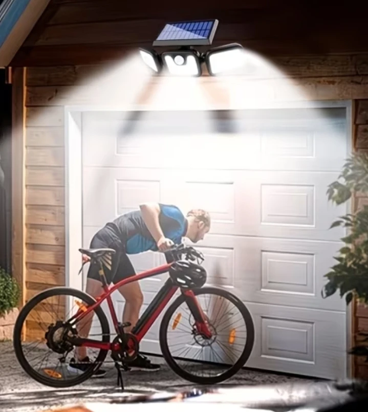 (BRAND NEW) Solar Powered Motion Sensor Security Light - photo 3