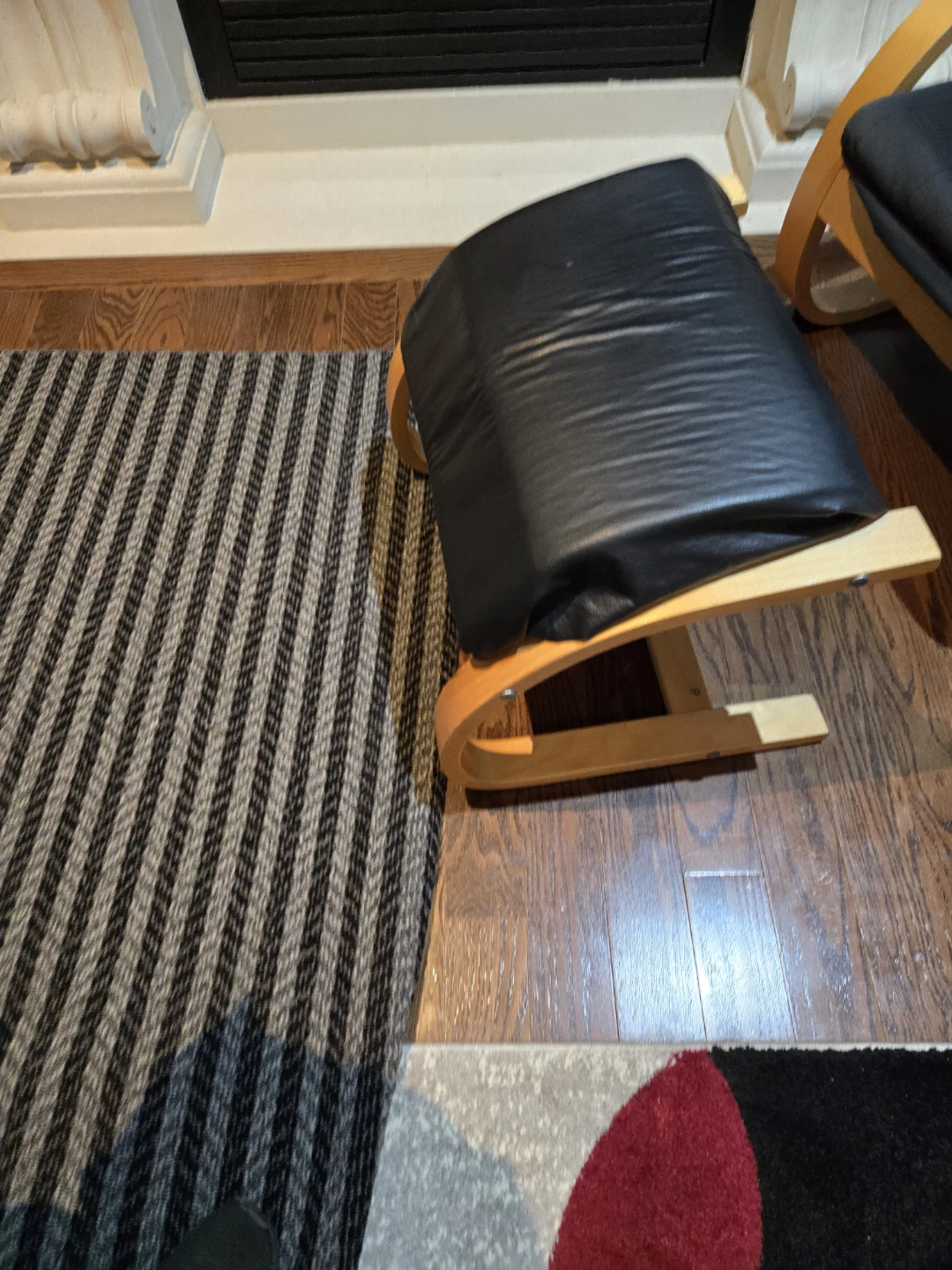 Black Rocker Chair with Ottoman - photo 3