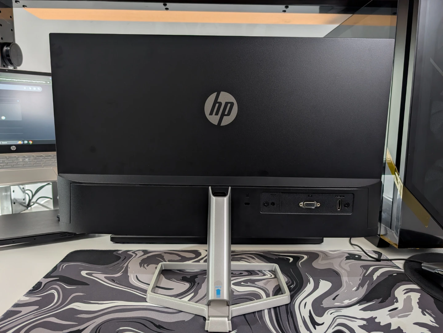 HP M22f 21.5" FHD Monitor, retail price $418 - photo 2