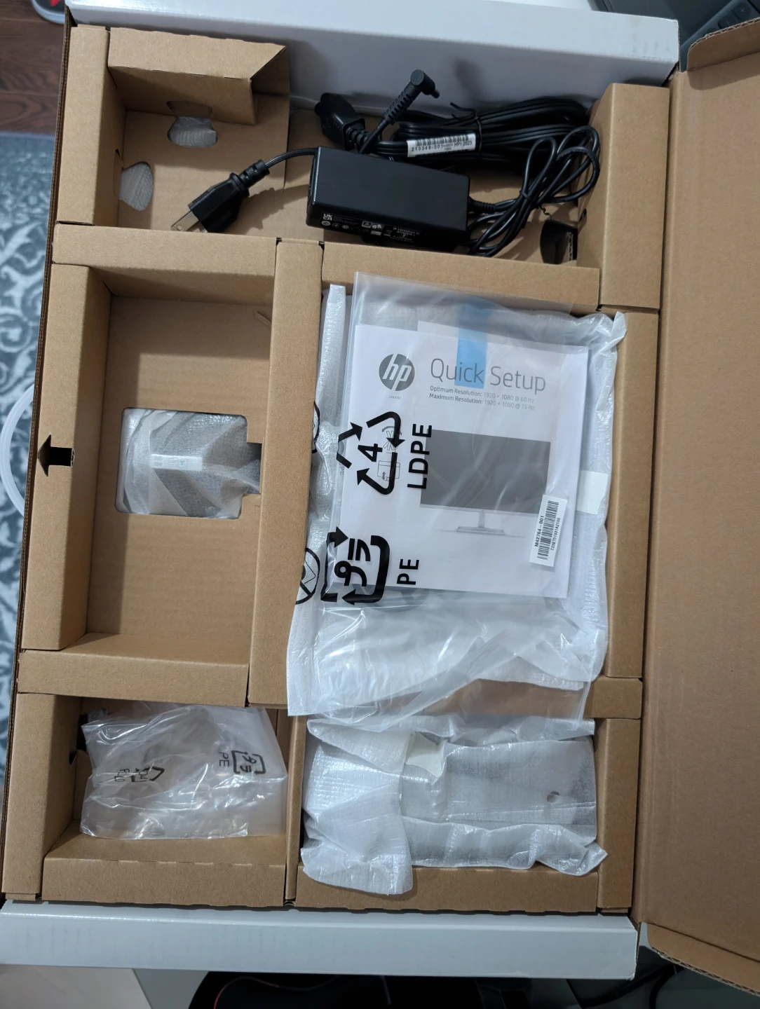 HP M22f 21.5" FHD Monitor, retail price $418 - photo 4
