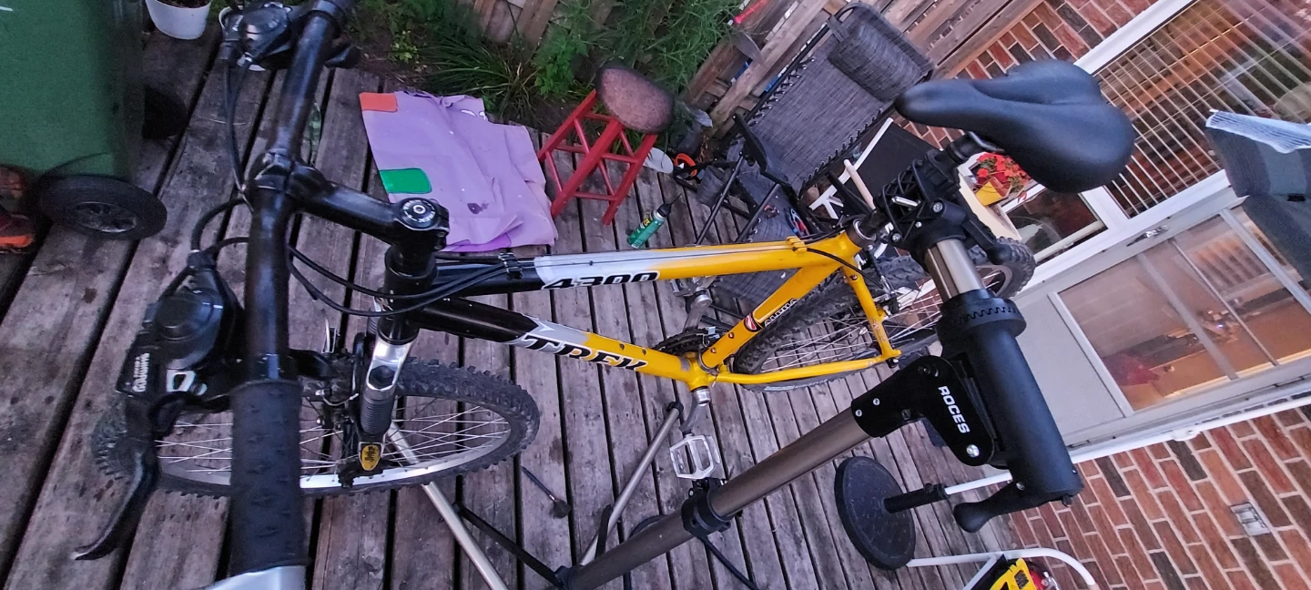 Mountainbike Yellow-Black Trek 4300 - photo 3