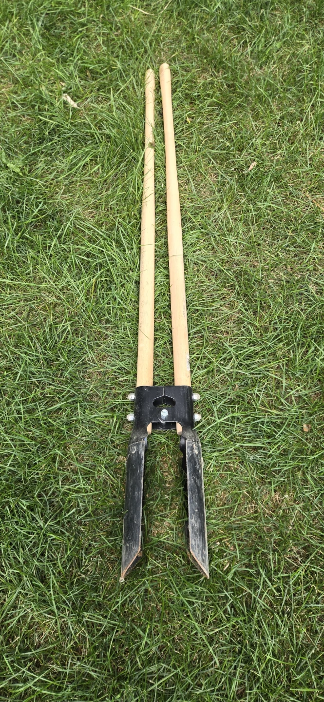 Heavy Duty Post Hole Digger