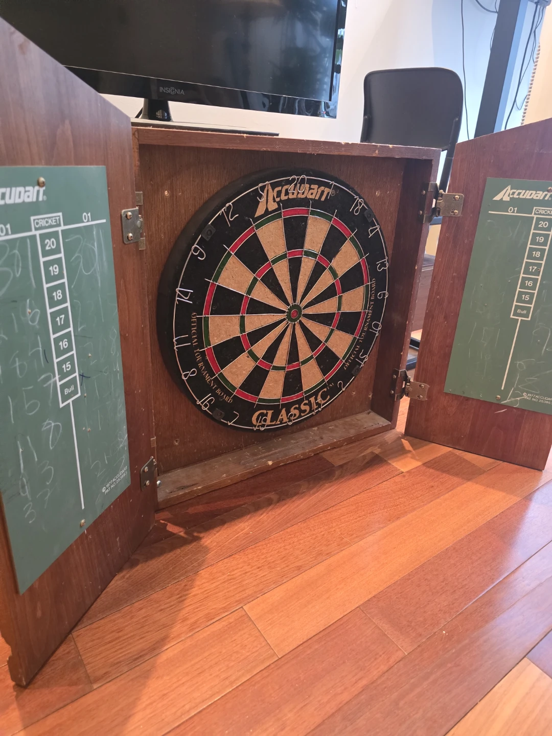 Vintage Dart Board - Wood Casing- Accudart Board - photo 3