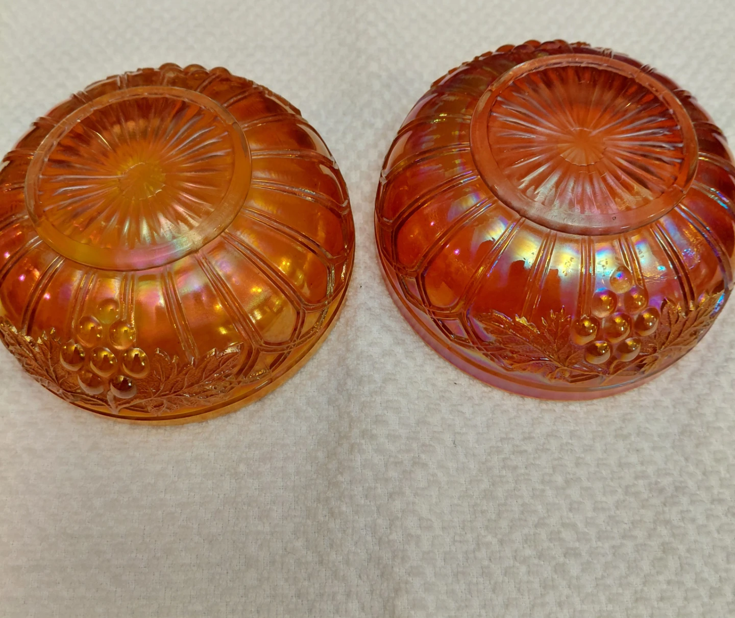 Vintage Marigold Carnival Glass Bowls Grape / Gothic *READ* - photo 2