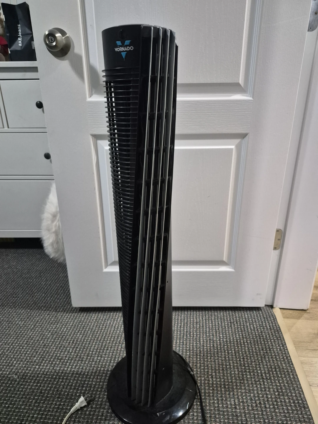 Vornado Black Tower Fan - photo 2