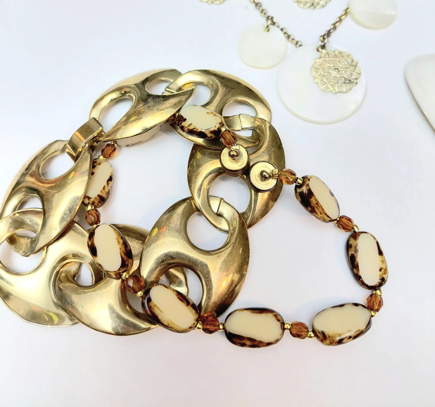 JNY Layered Necklace and Bracelet Set with Shell Details - photo 2